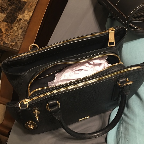 Brand New Dooney Bourke ,Coach bags - Picture 6 of 10
